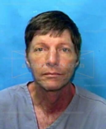 Dale D Sullivan