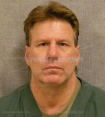 Gregg B Kandutsch
