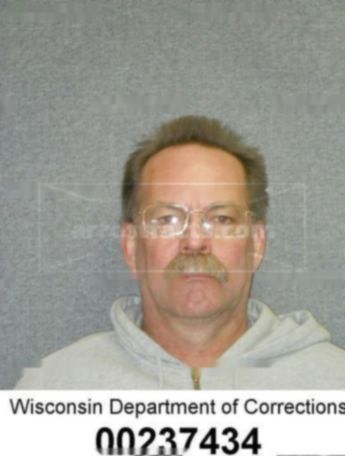Daniel B Ahler