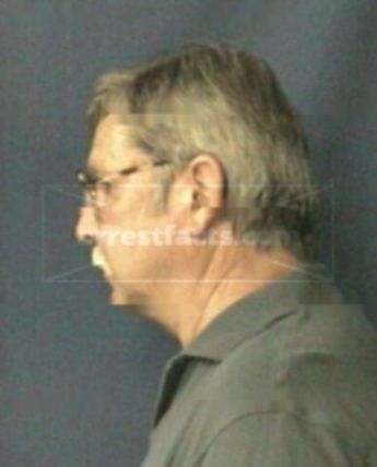 Stephen J Hunt