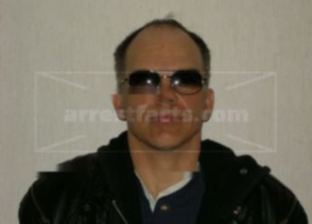 Everett D Strohbusch