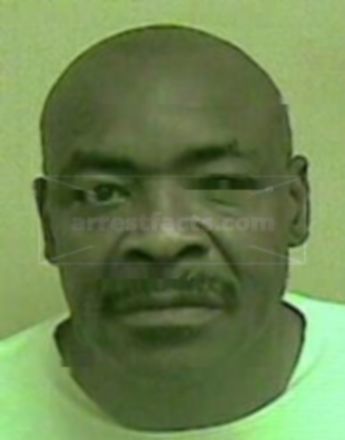 Eric J Braxton