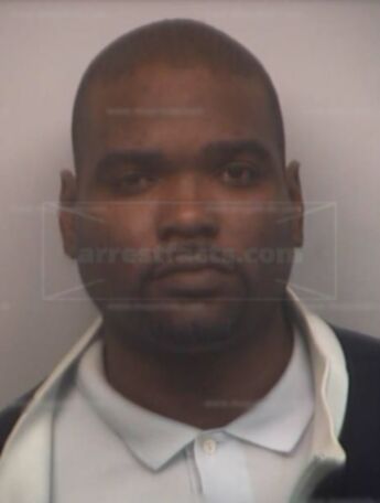 Ismael Lewis