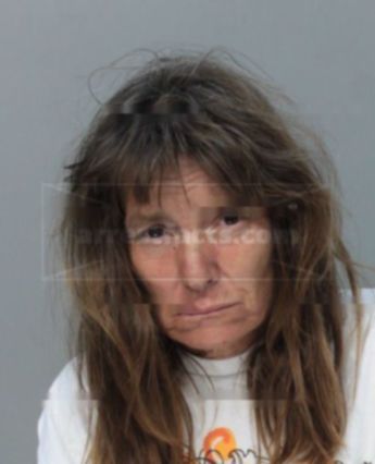 Linda Teresa Clare Lynch