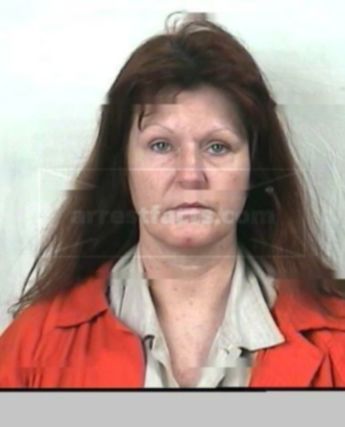 Linda D Hurley