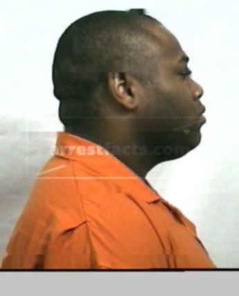 Brandon D Braggs