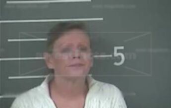 Lora L Roberts