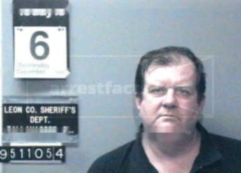 Larry L Mckinnon