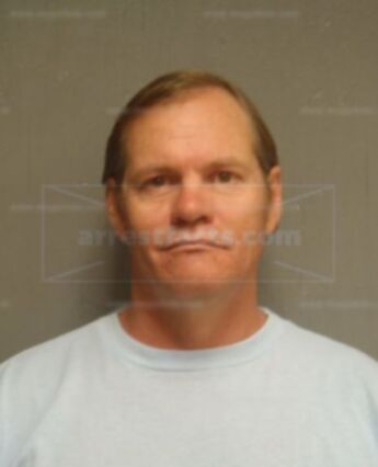 Wayne L Lawhon
