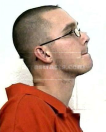 Travis J Zarecki