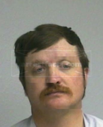 Harold D Flores