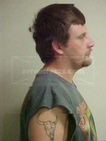 Dustin L Griggs