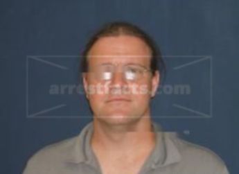 Richard L Vandervoort