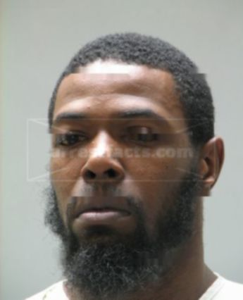 Dondre James