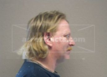 Scott R Kralicek