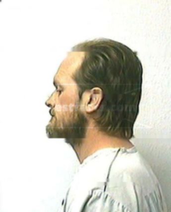 Willard L Peirce