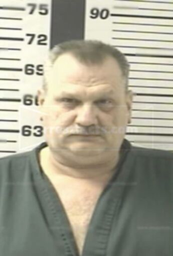 Robert L Lyons