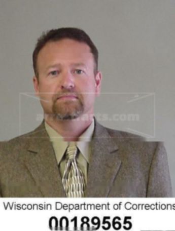 Darrin L Paul