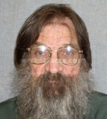Leonard R Stearns