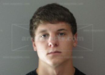 Benjamin T Winch
