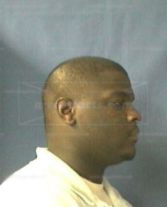 Tavaris Lenell Moss
