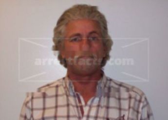 Joseph E Loyd