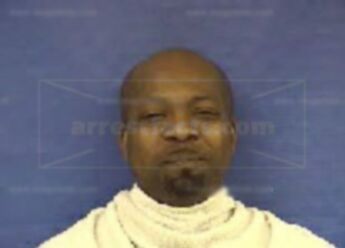 Toderick L Jones