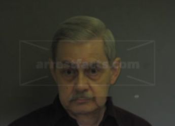 Robert D Harmon