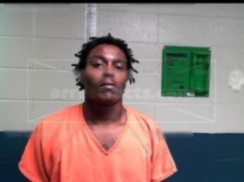 Ladarrius M Moore
