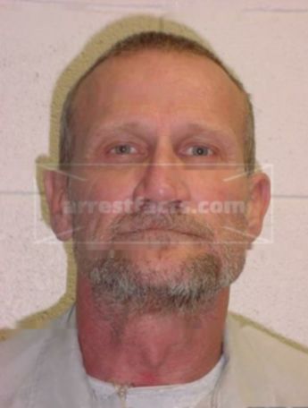 Larry K Pfeil
