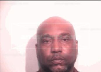 Carlos L Robinson