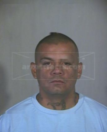 Raul D Perez