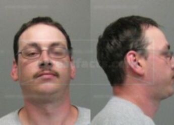 Matthew David Cooley Age:
