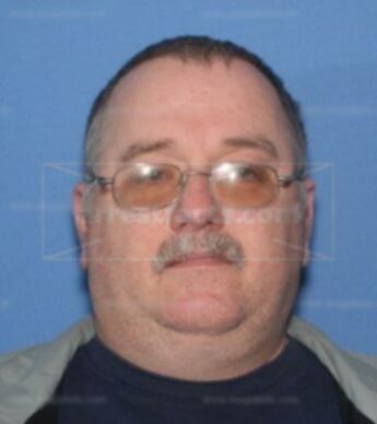 Jonathan L Lindsey