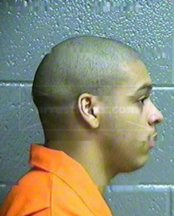 Travon L Davis