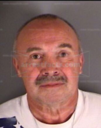 Kenneth Lester Bull