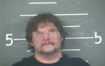 Larry J Robinette