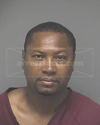 Earnest Lynn Ross