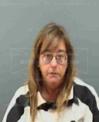 Lori L Boston