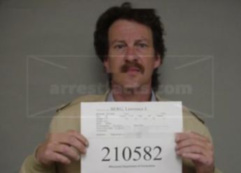 Lawrence J Berg