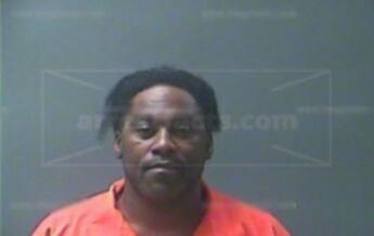 Bobby B Gipson