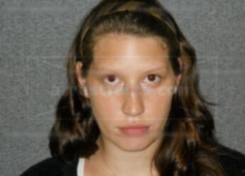 Lisa J Hale