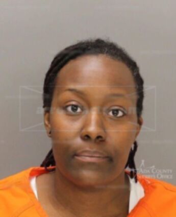 Daunielle D Williams