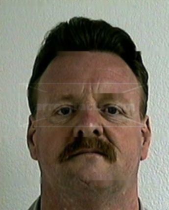 David E Lamont