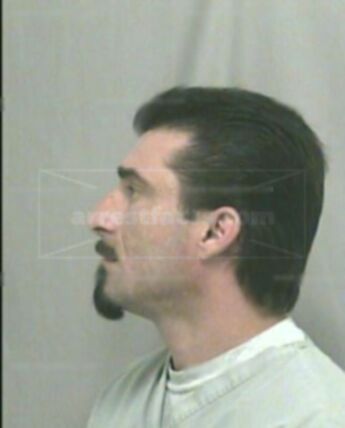Robert Earl Holderman Ii