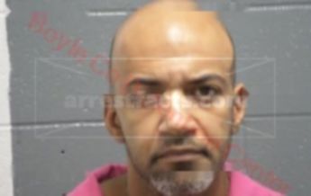 Justin Tyrone Davis