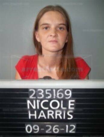 Nicole D Harris