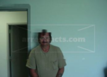 Perry L Peltonen