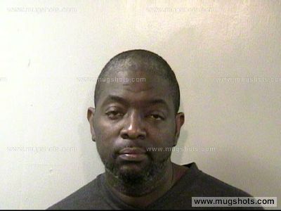 Santonio L Wiggins
