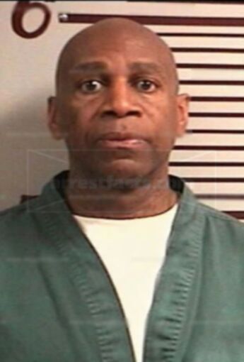 Larry Dornel Hinton